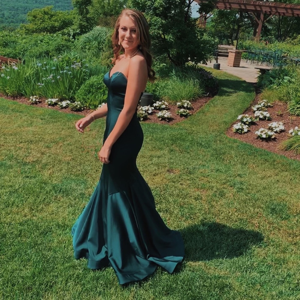 Elegant Dress!